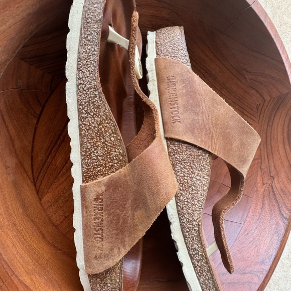 Birkenstock Gizeh Big Buckle Leather Sandals Cognac Gold 7-7.5/38 regular/wide - Picture 7 of 8